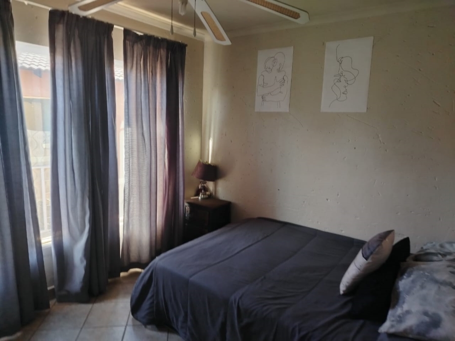 2 Bedroom Property for Sale in Vaalpark Free State